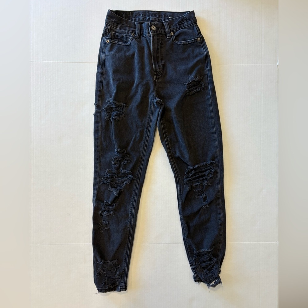 American Eagle black distressed jeans size 000 R